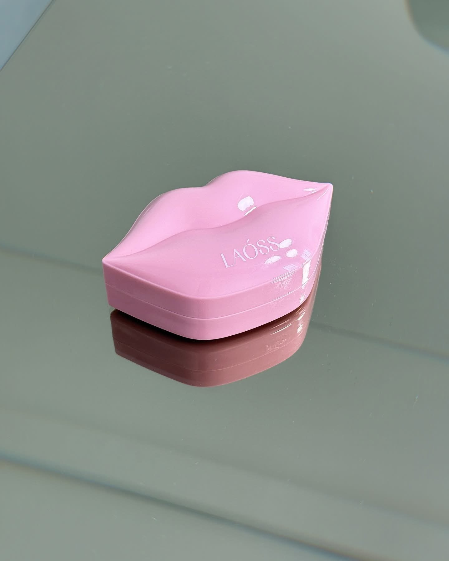 Laóss Bloom & Glow Lūpų kaukės Laóss Baby Doll Bloom & Glow Lūpų kaukės