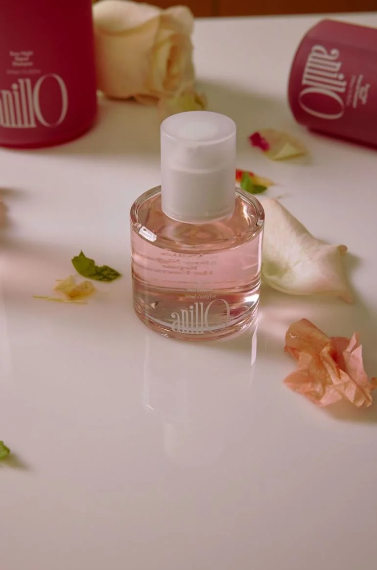AnillO Rosy Night Repair plaukų esencija pažeistiems plaukams, 50ml 2 AnillO Rosy Night Repair plaukų esencija pažeistiems plaukams, 50ml