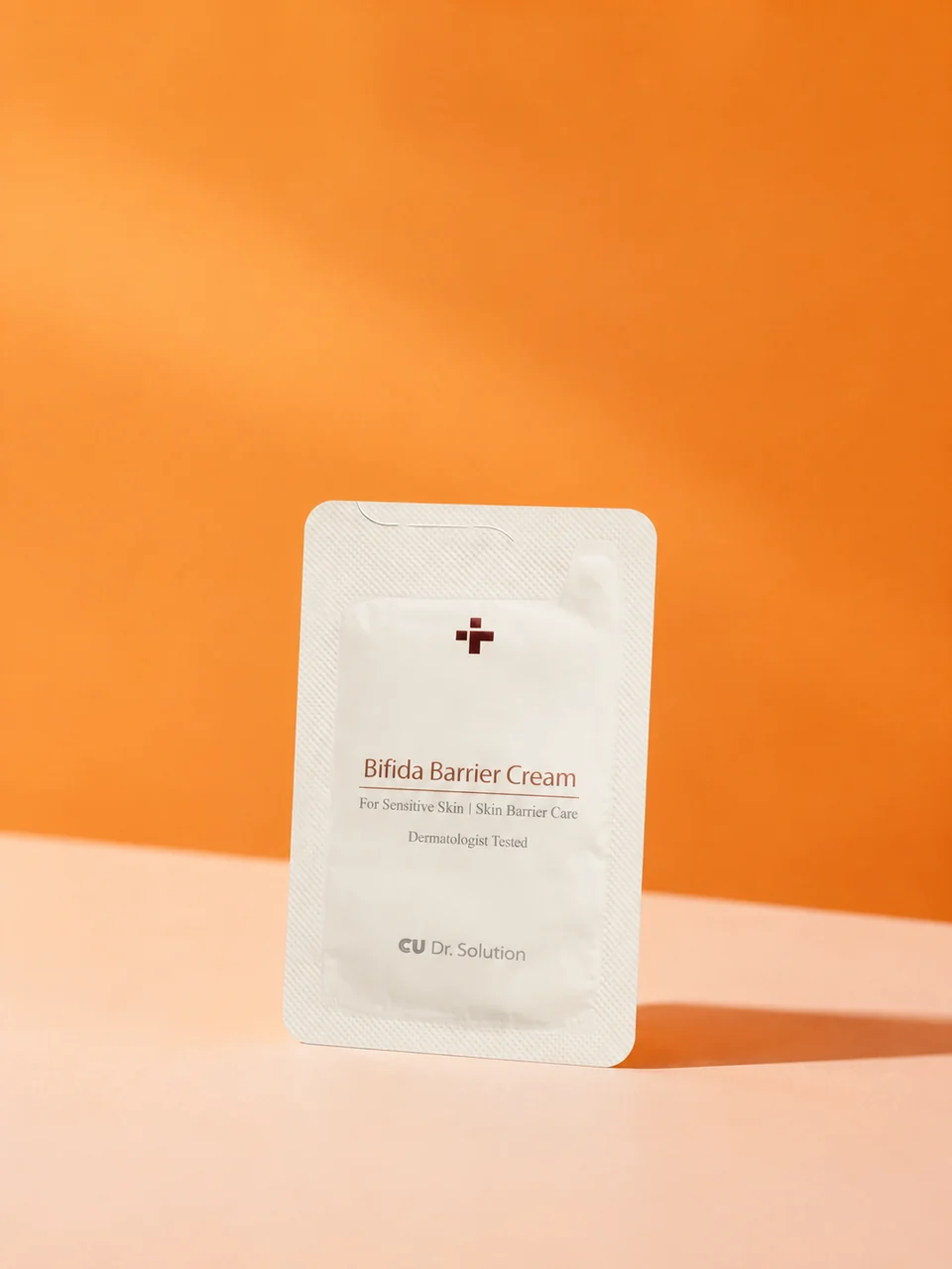 CUSKIN veido kremas su 65 % bifidobakterijų lizato, mėginukas 2 ml