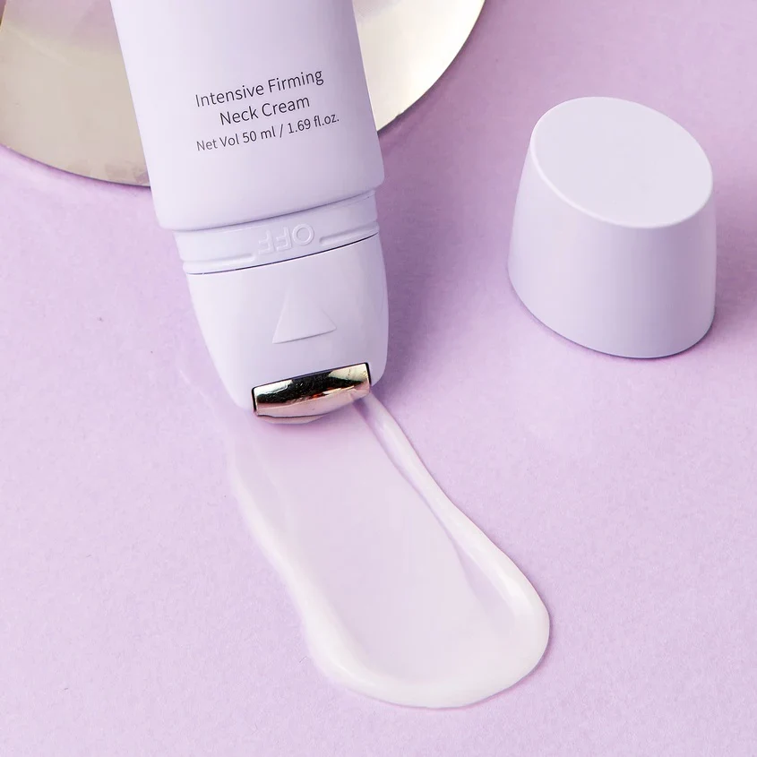 EIIO intensyviai drėkinantis kaklo kremas su aplikatoriumi-masažuokliu, 50 ml
